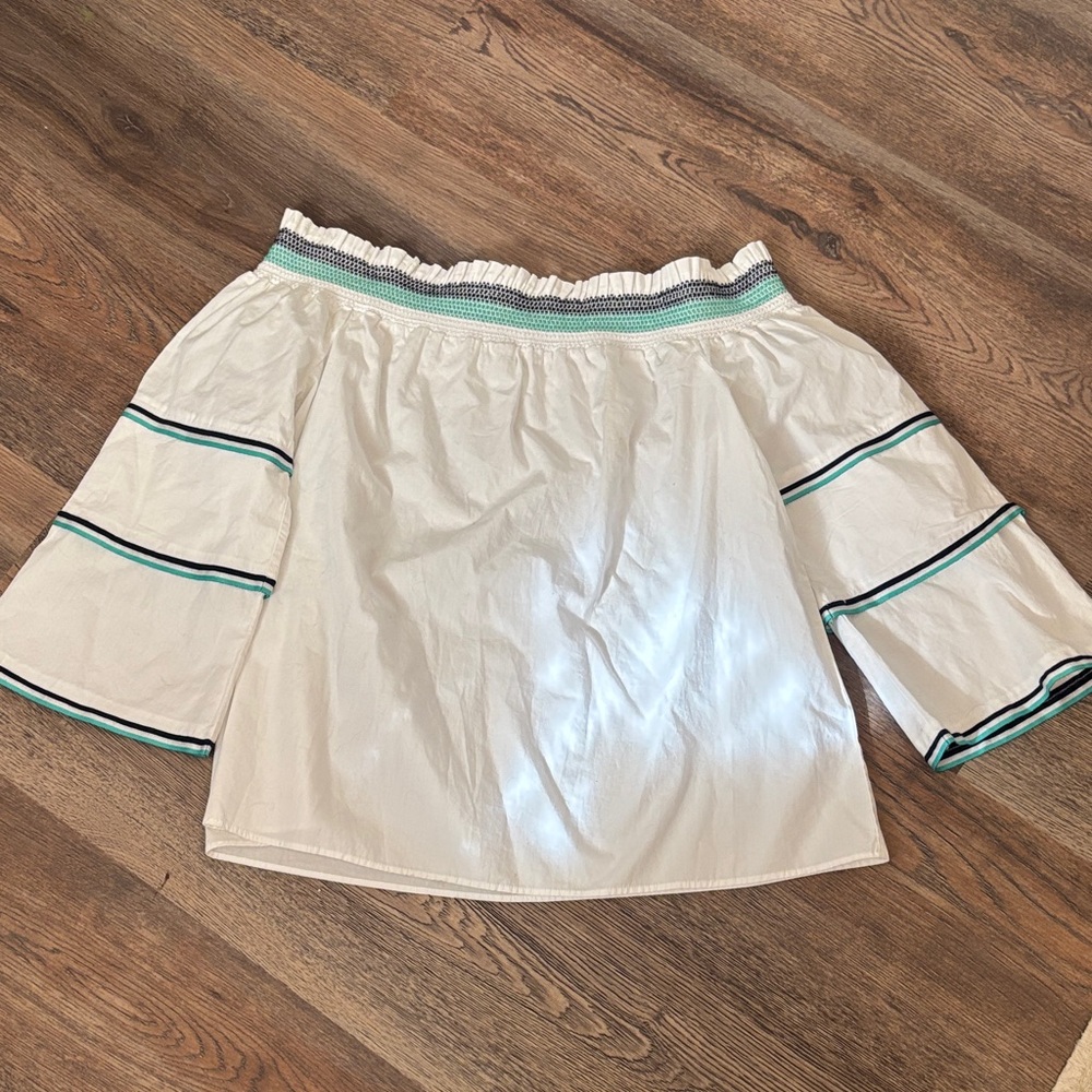 Crown & Ivy White Top with Green and navy Accents